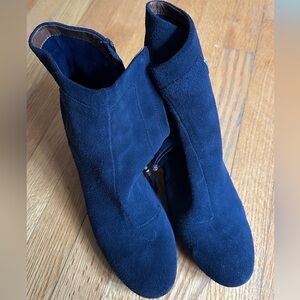 Elegant Navy Suede Ankle Boots